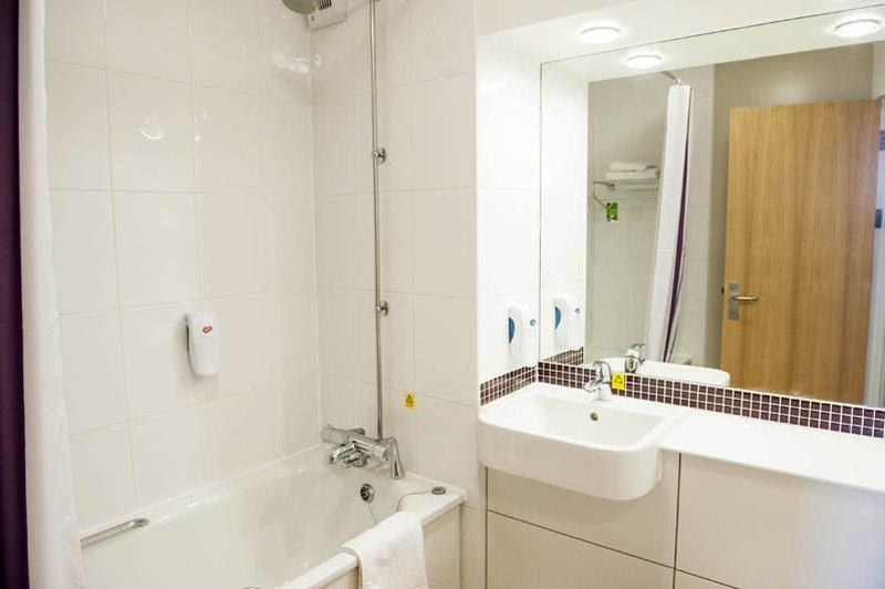 Premier Inn Premier Inn Stockport Central Luaran gambar