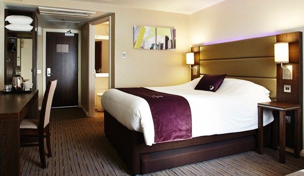 Premier Inn Premier Inn Stockport Central Luaran gambar